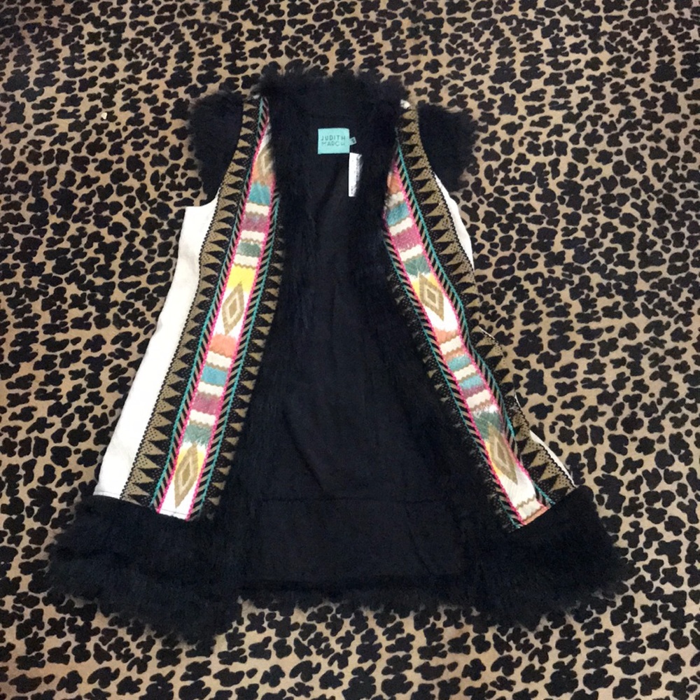Fur vest with multi color!
